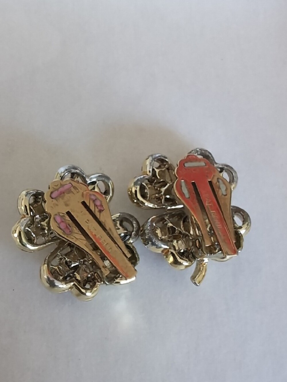 Vintage Sarah Coventry Gold-Tone Four-Leaf Clover Brooch and Clip Earrings Set - Picture 9 of 11